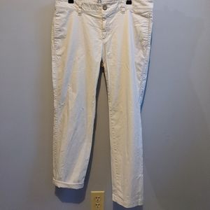 GAP vintage rolled crop Khakis.  Size 6.